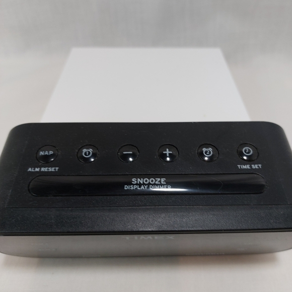 TIMEX T129 RediSet Dual Alarm Clock with Dual USB and Power Supply - Picture 7 of 7